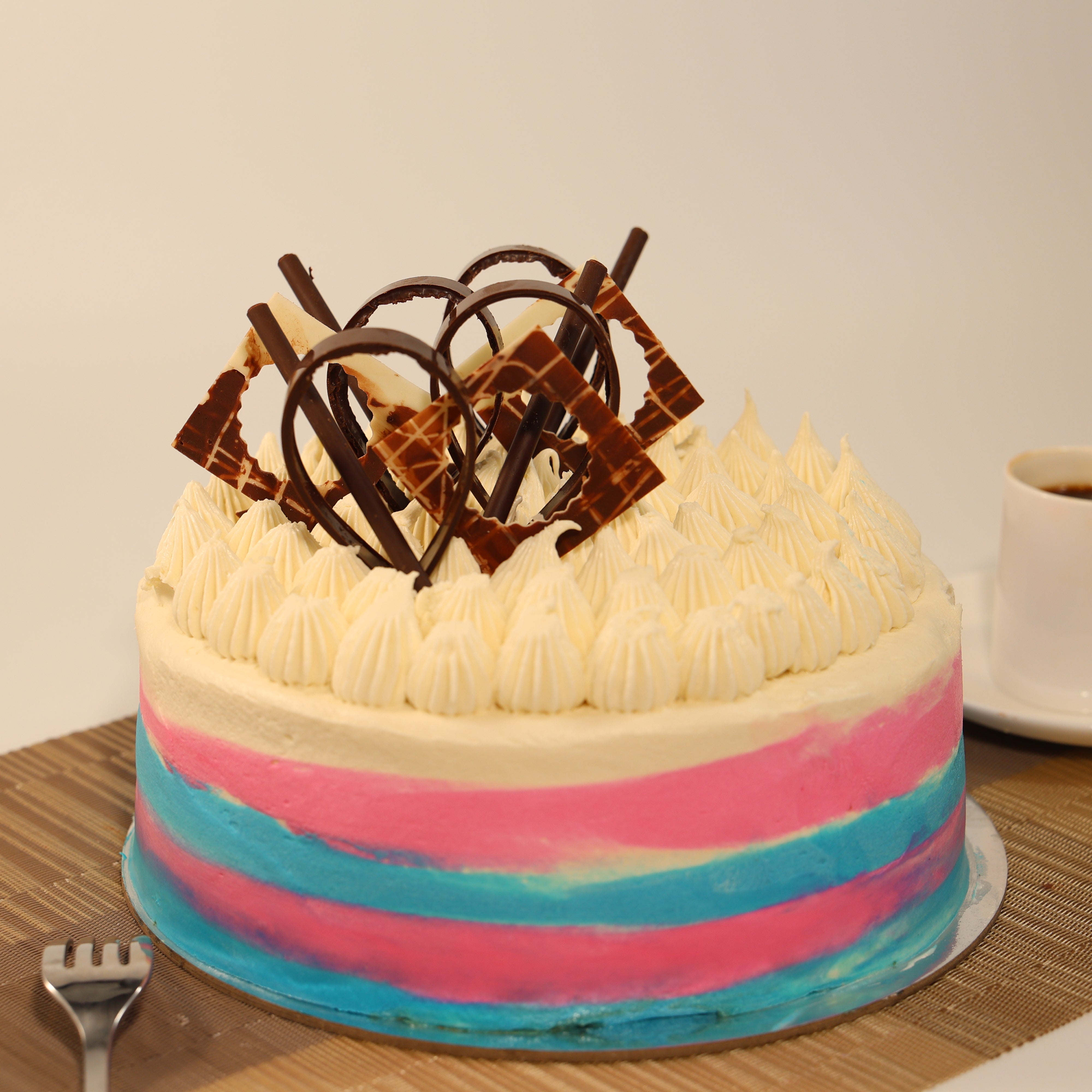 LARGE HUMMINGBIRD CAKE