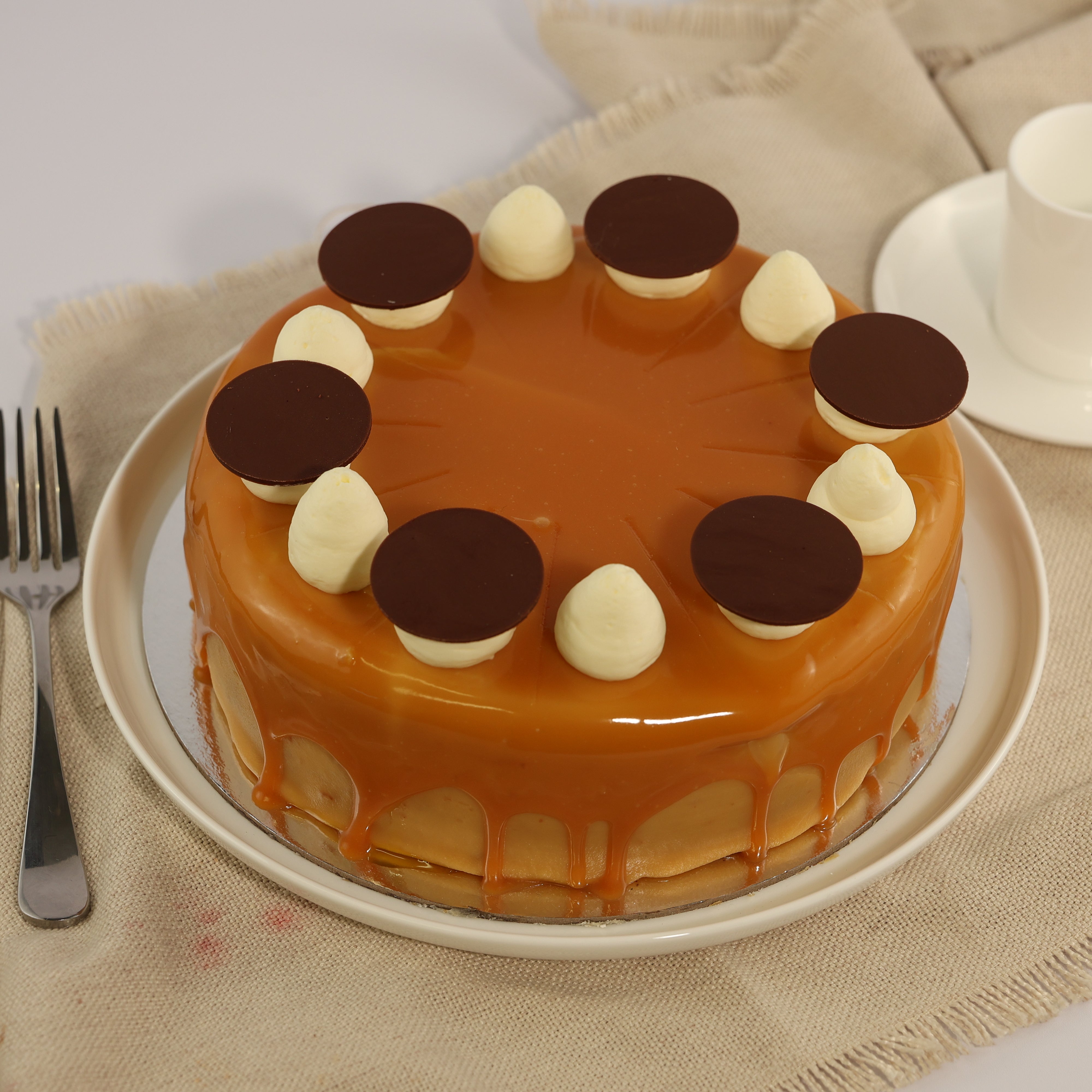 LARGE MISSISSIPPI MUD CAKE