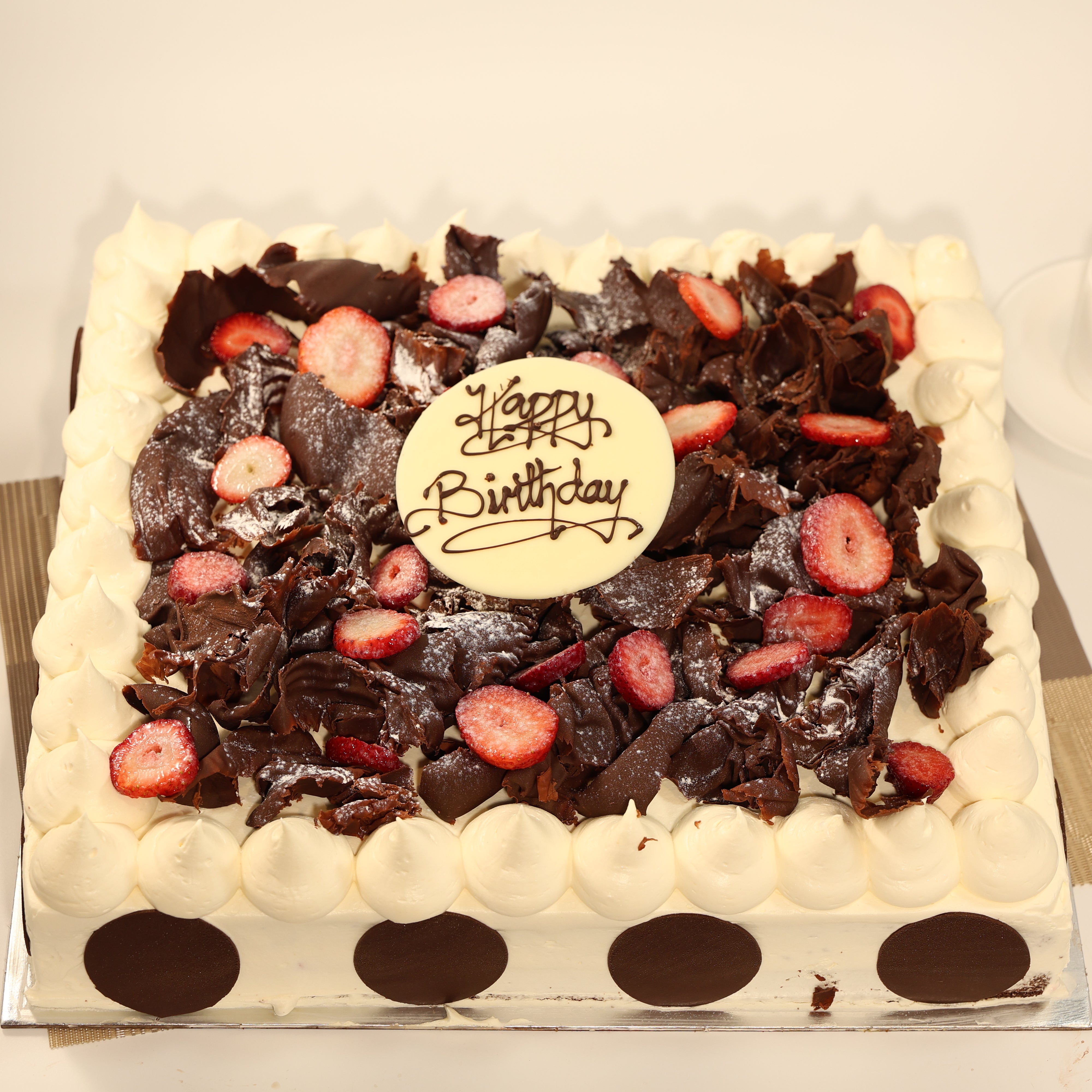 LARGE HALF SPONGE CAKE