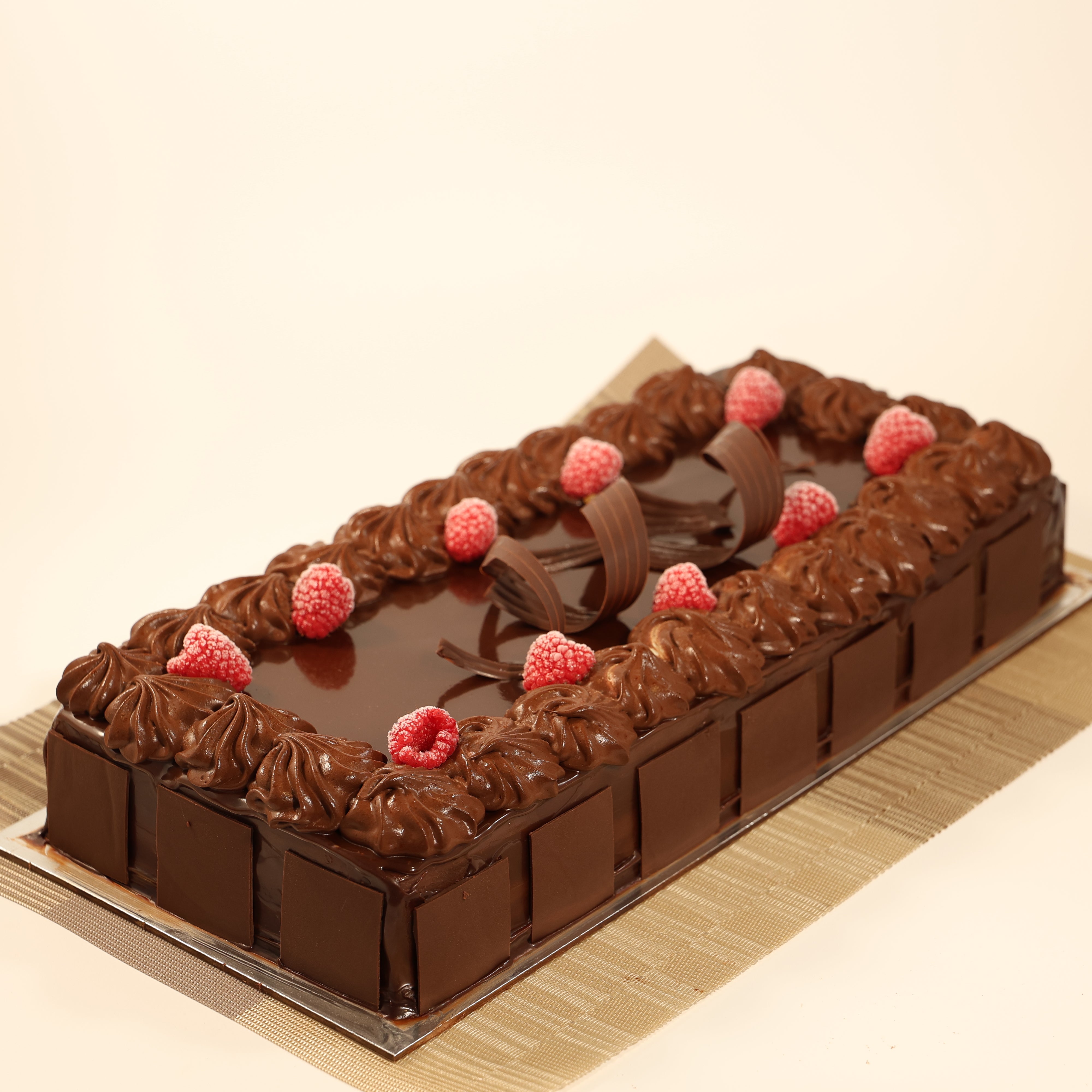 QUARTER MUD BIRTHDAY CAKE