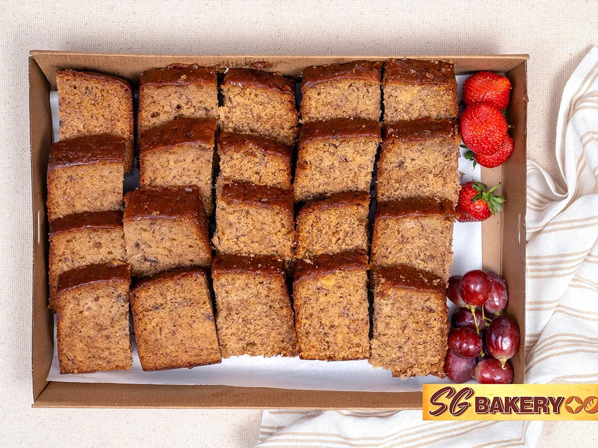 BANANA BREAD PLATTER 20