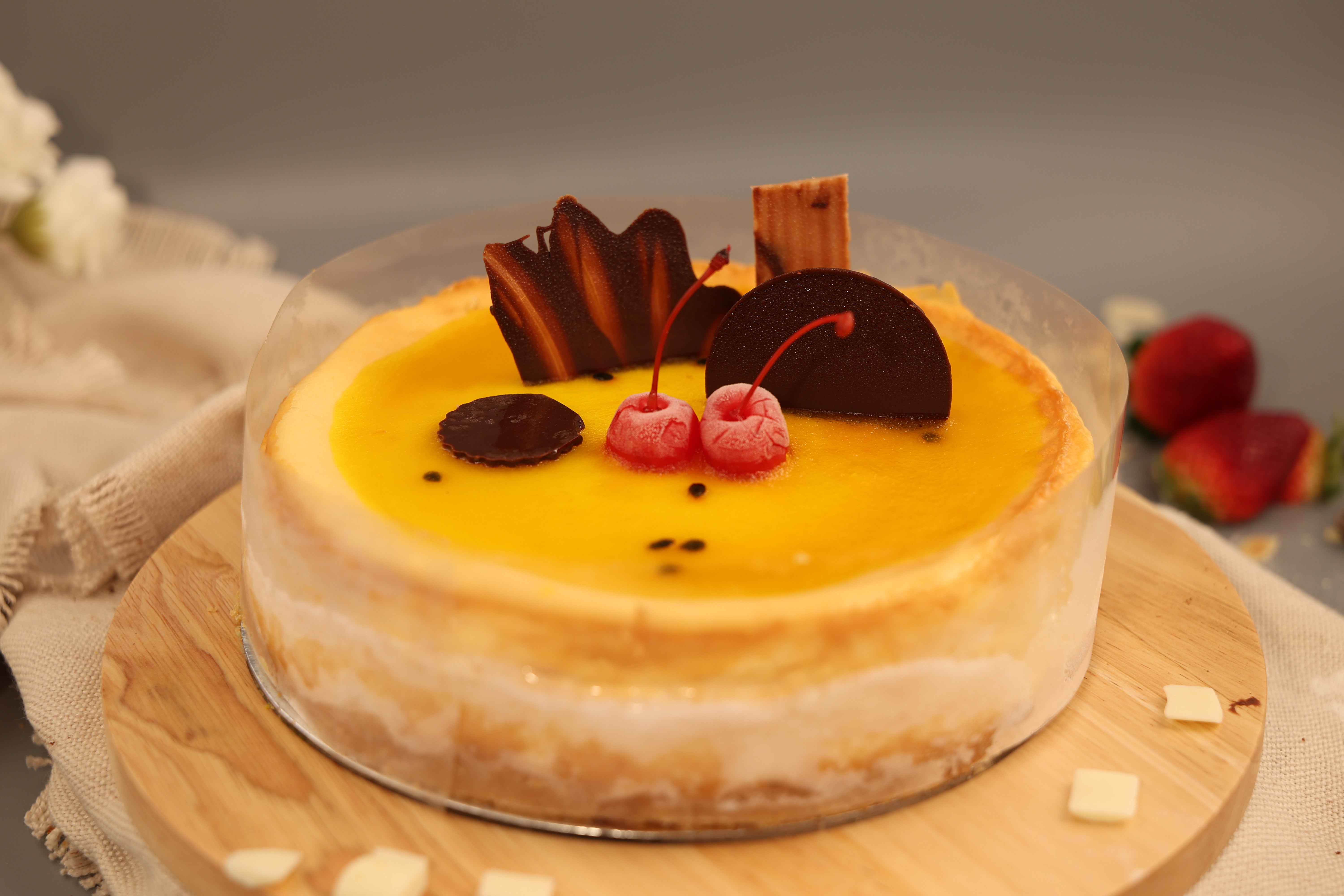 LARGE BAKED PASSIONFRUIT CHEESCAKE