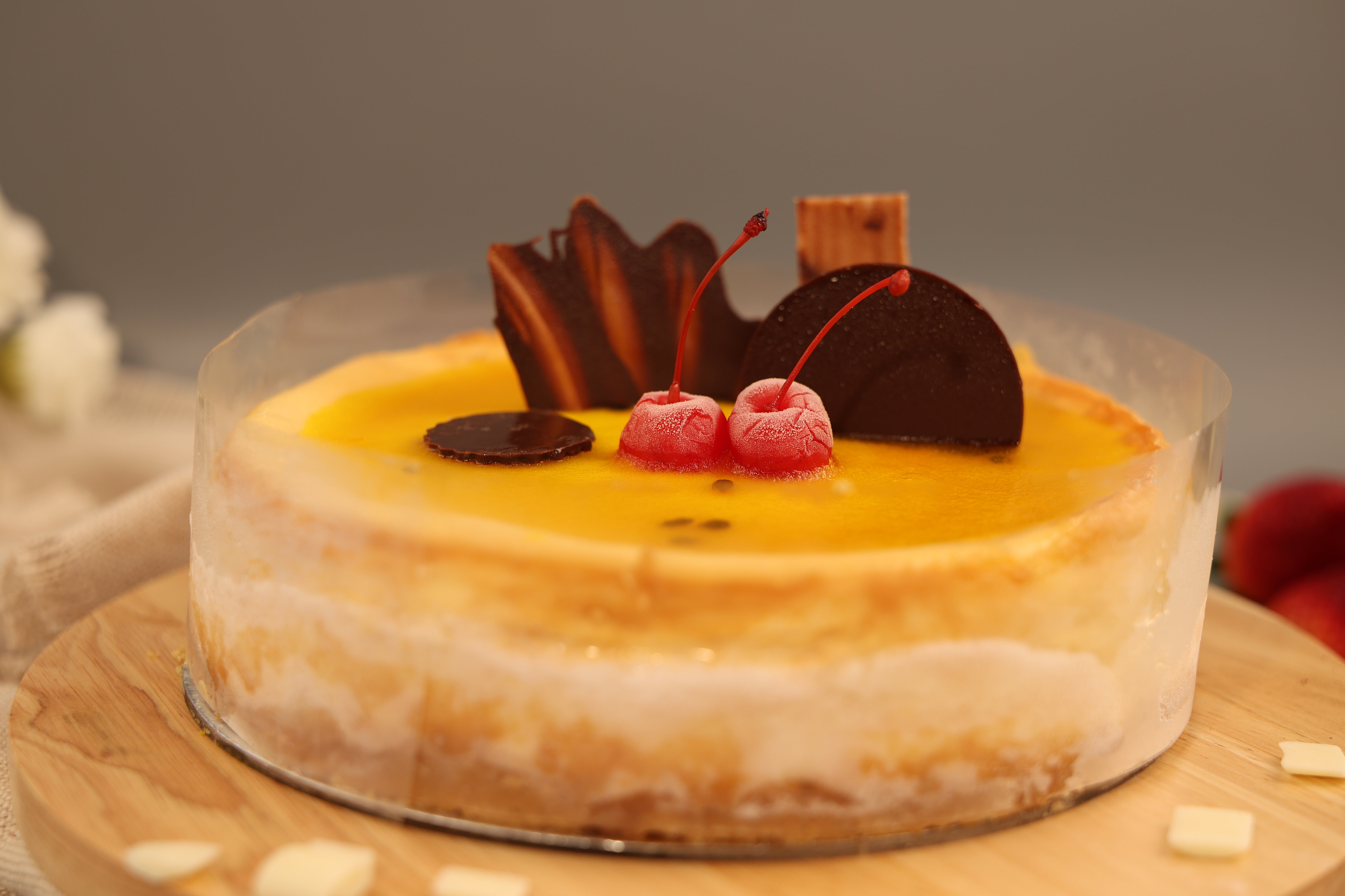 LARGE BAKED PASSIONFRUIT CHEESCAKE