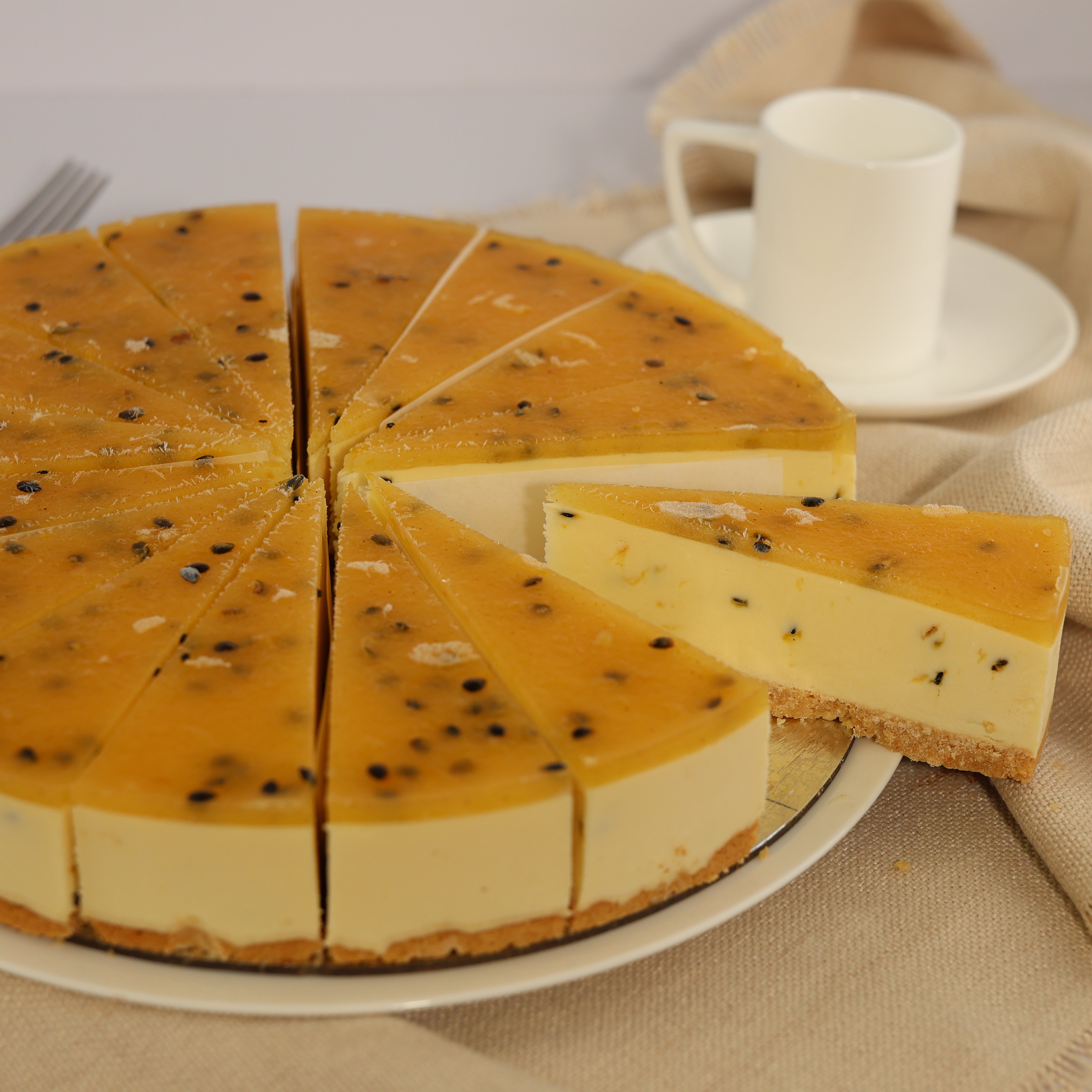 LARGE PASSIONFRUIT CUT CAKE
