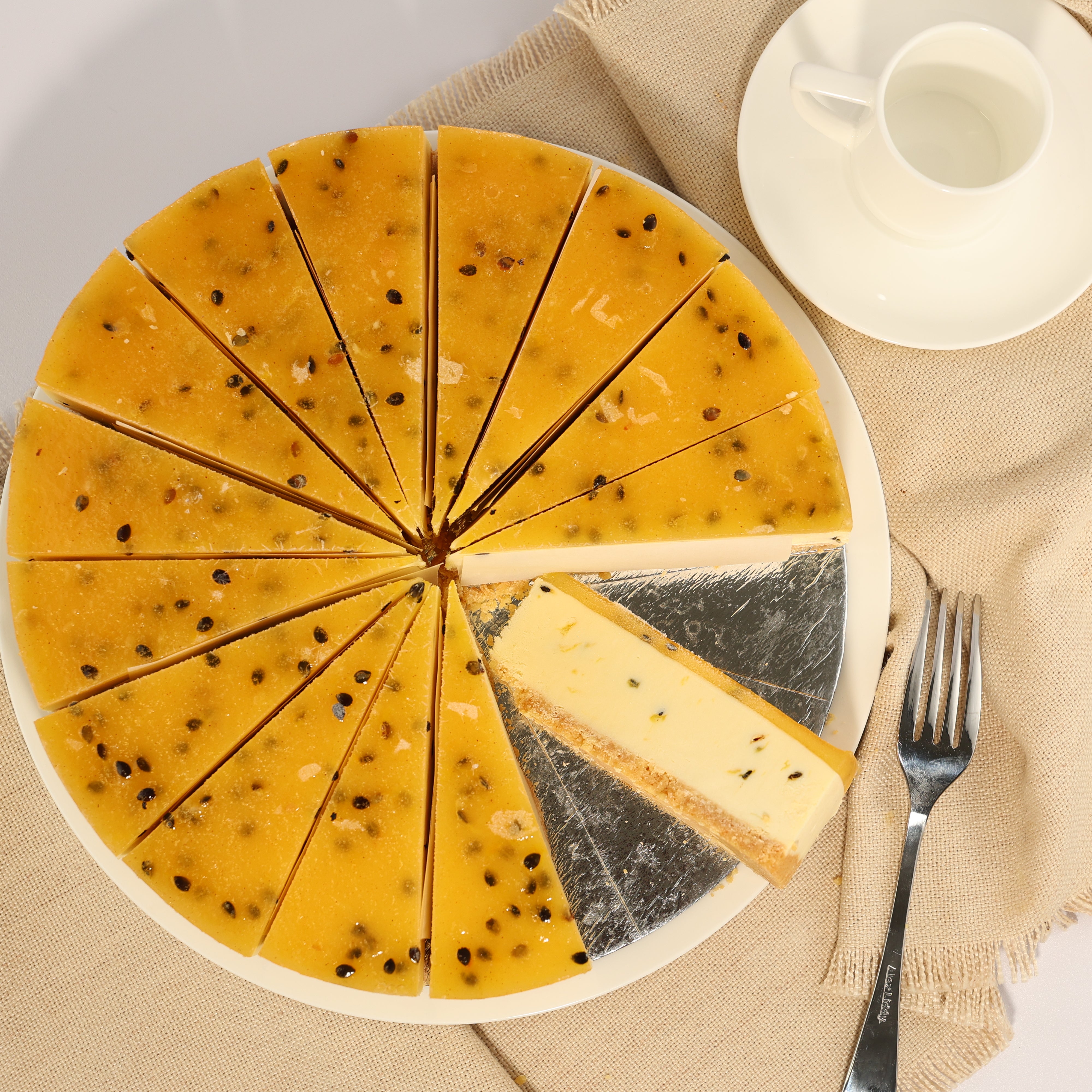 LARGE PASSIONFRUIT CUT CAKE