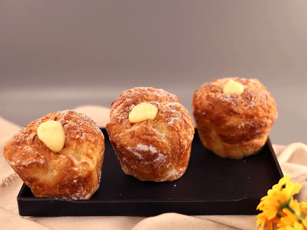 CUSTARD VANILLA CRUFFINS BOX 9