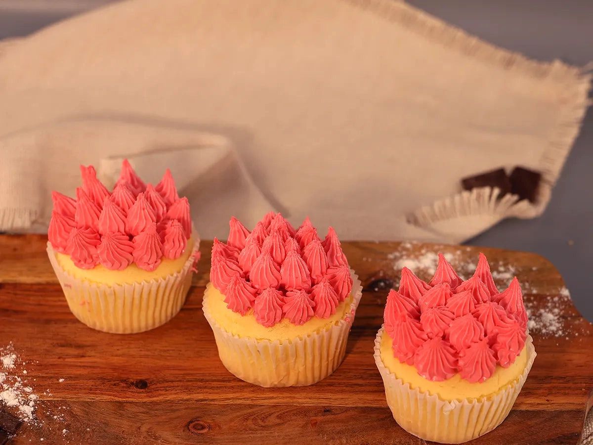 ASSORTED CUPCAKES BOX 12