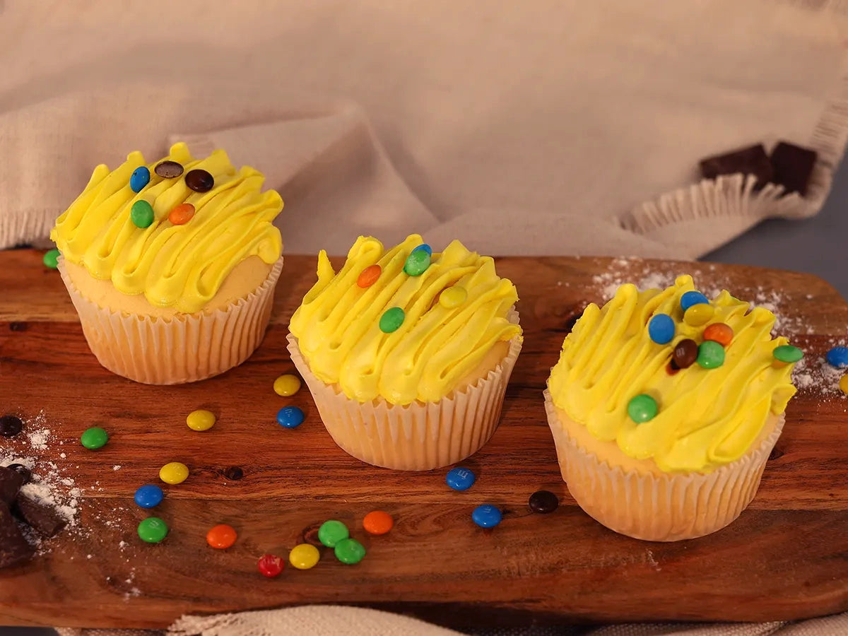 ASSORTED CUPCAKES BOX 12