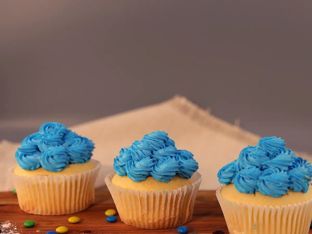 ASSORTED CUPCAKES BOX 12