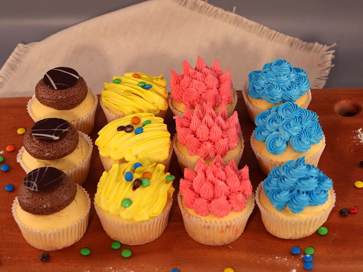 ASSORTED CUPCAKES BOX 12