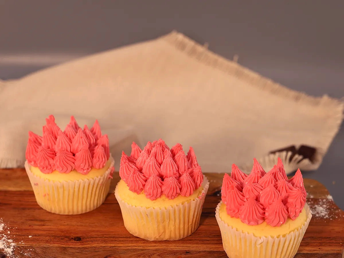 ASSORTED CUPCAKES BOX 12