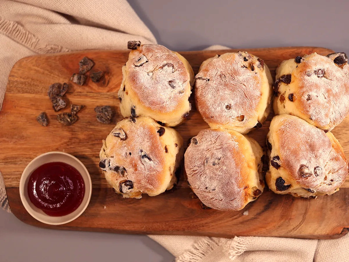 DATE SCONES BOX 6