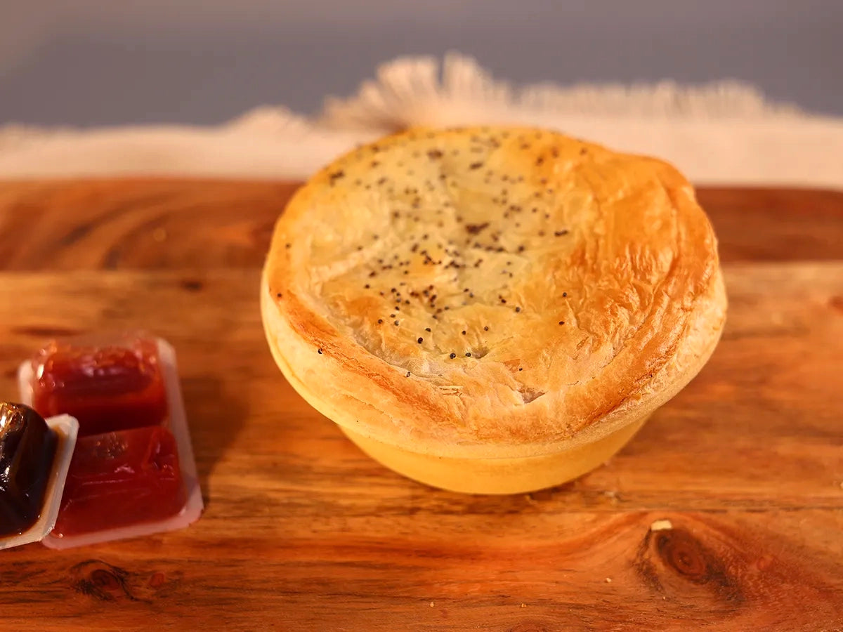 TRADITIONAL CHUNKY STEAK PIES BOX 6