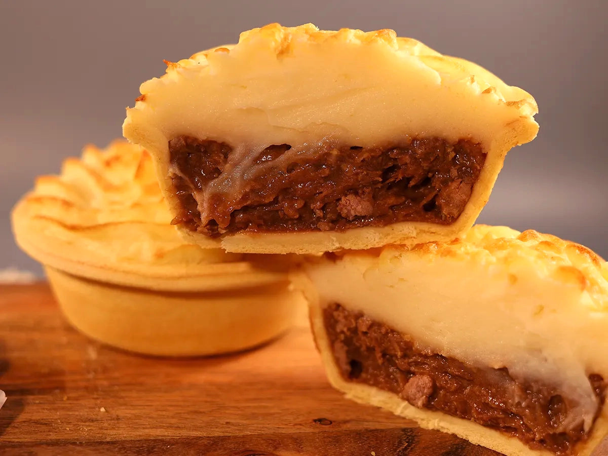 CHUNKY STEAK & POTATO CHEESE PIES BOX 6