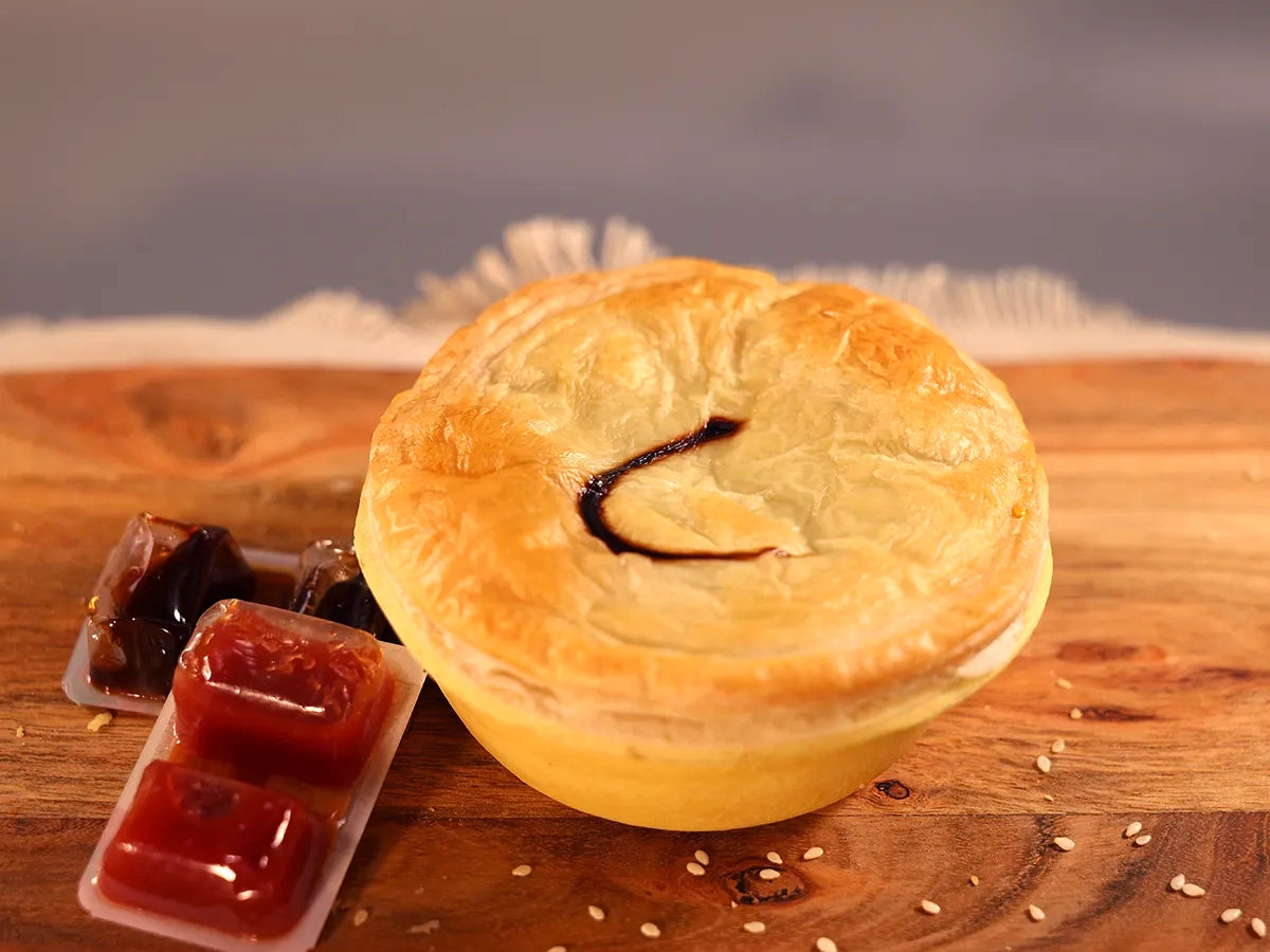 CHUNKY STEAK & CURRY PIES BOX 6