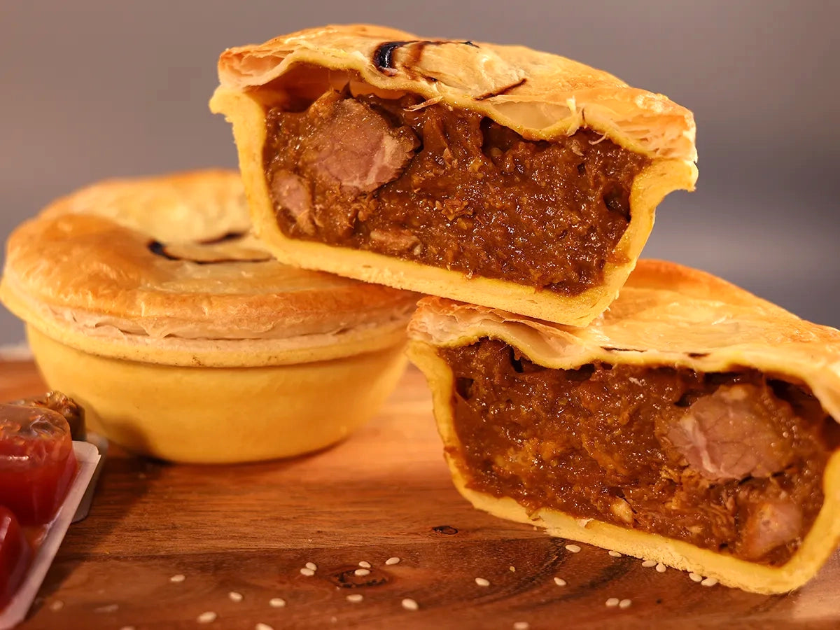 CHUNKY STEAK & CURRY PIES BOX 6