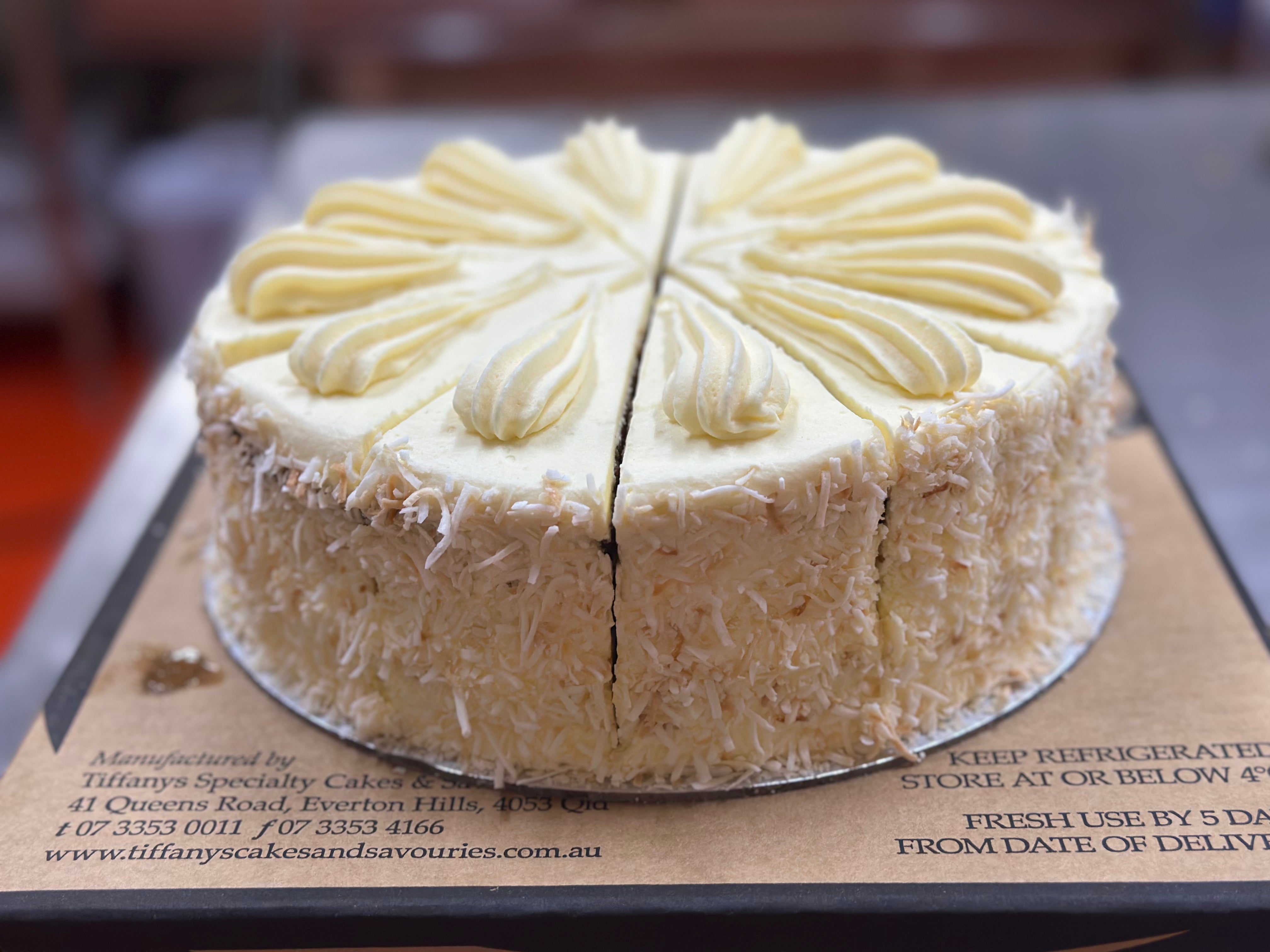 Large Hummingbird Cake