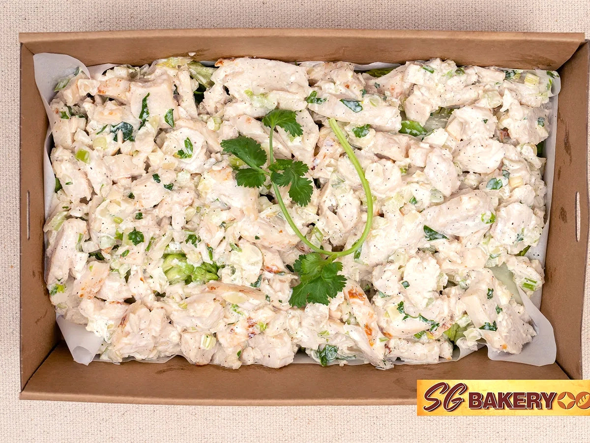SHARE CHICKEN POTATO SALAD BOX
